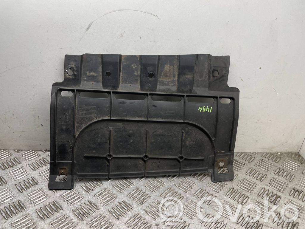 BMW 3 E92 E93 Galinio bamperio dugno apsauga 
