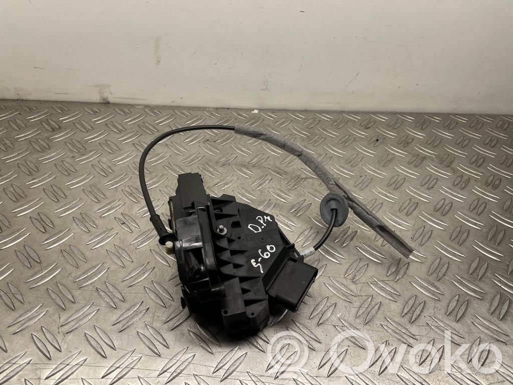 Volvo S60 Front door lock 