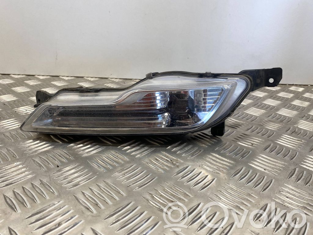 Ford Fusion II Front fog light 