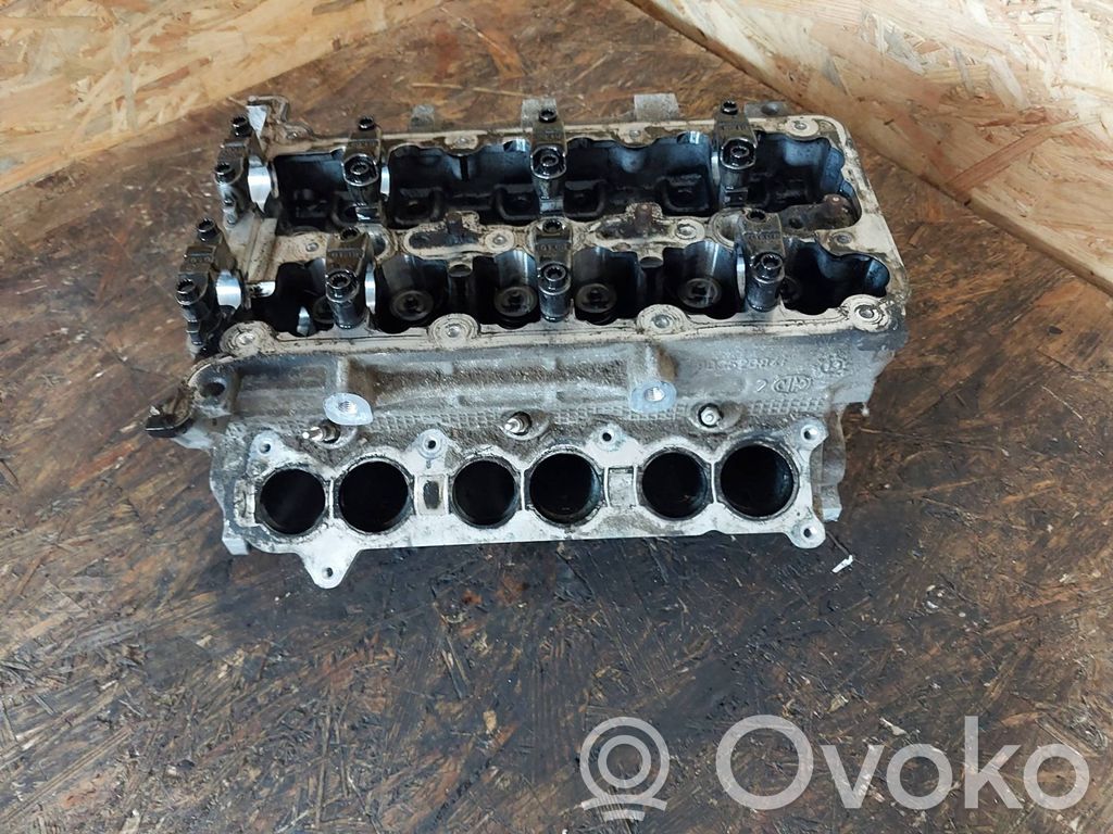Jeep Grand Cherokee Engine head 