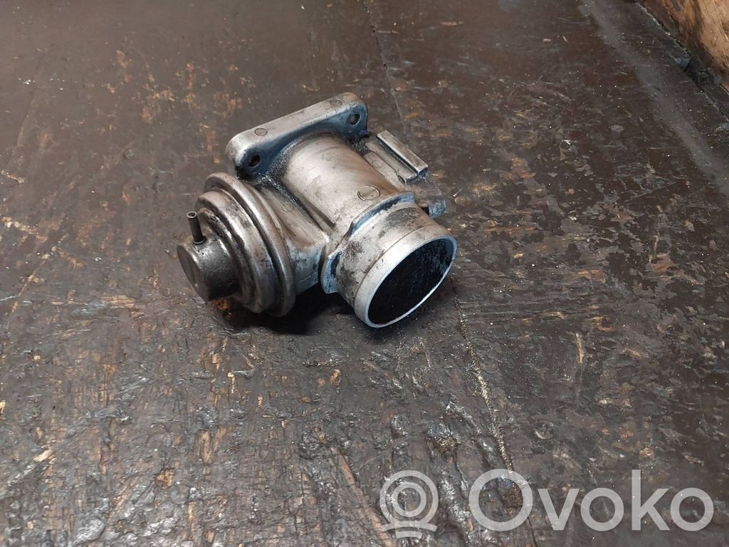 BMW 5 E39 EGR valve 