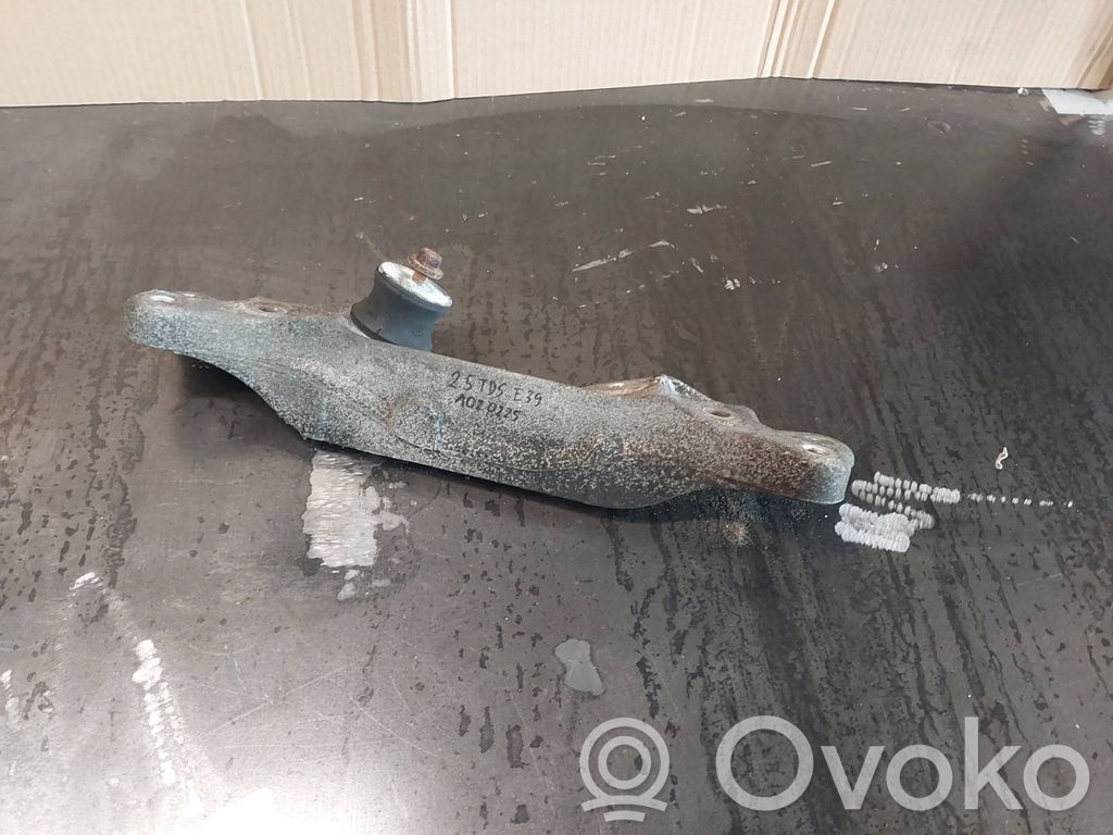 BMW 5 E39 Engine mount bracket 