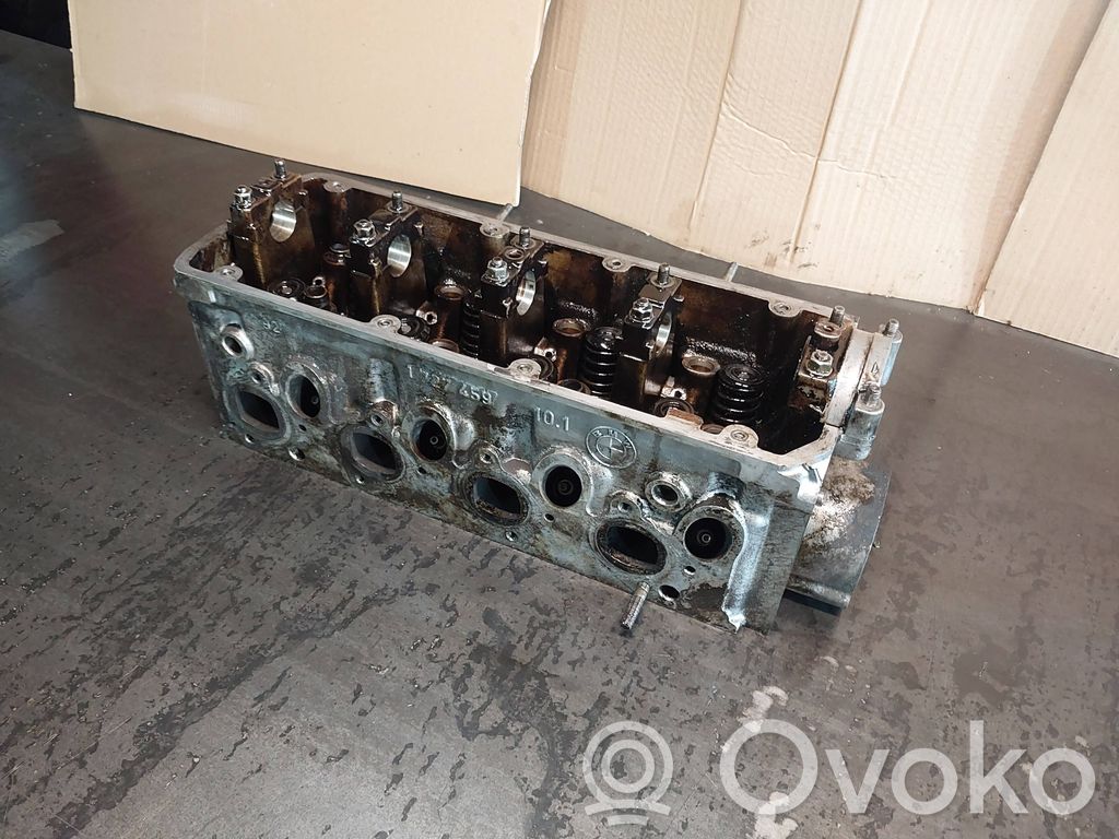 BMW 3 E36 Engine head 