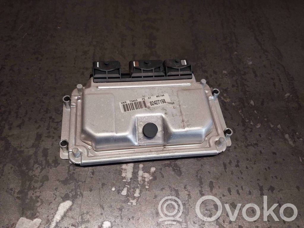 Engine control unit/module   9638765680,0261206943