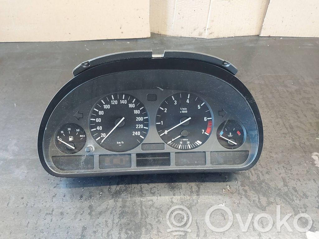 BMW 5 E39 Speedometer (instrument cluster) 