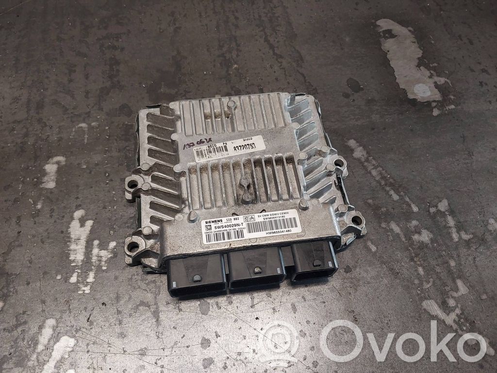 Peugeot 307 Engine control unit/module 