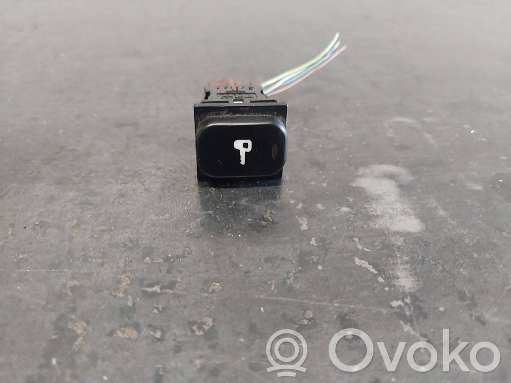 Central locking switch button   96296488XT