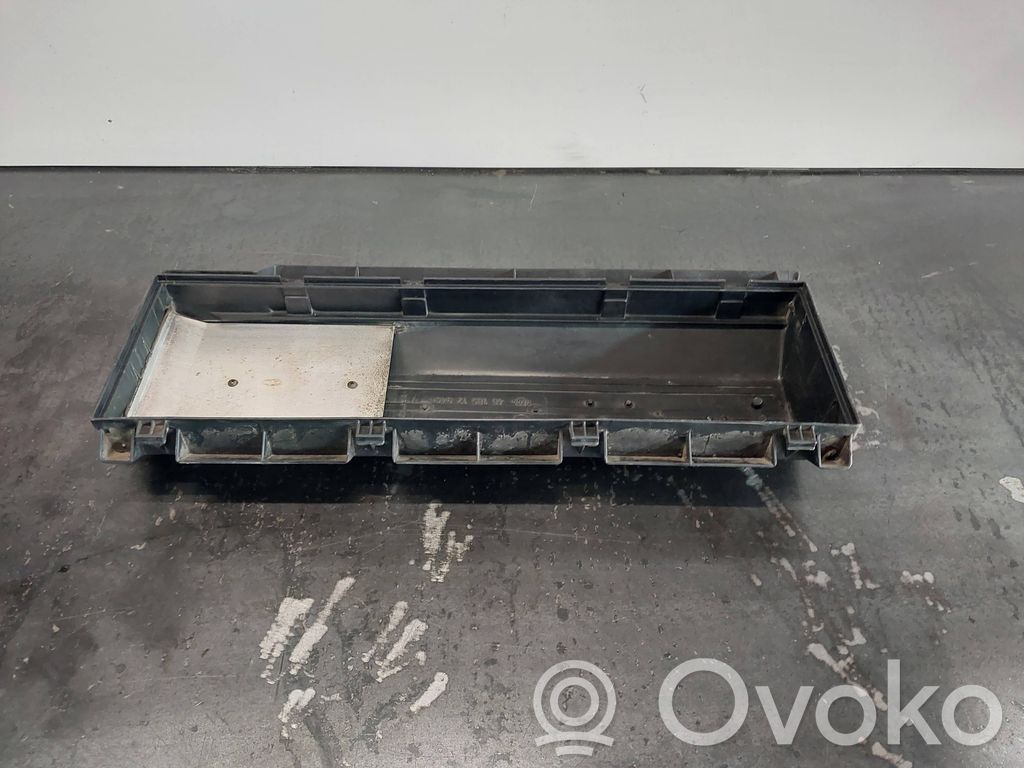 BMW 5 E39 Air filter box 