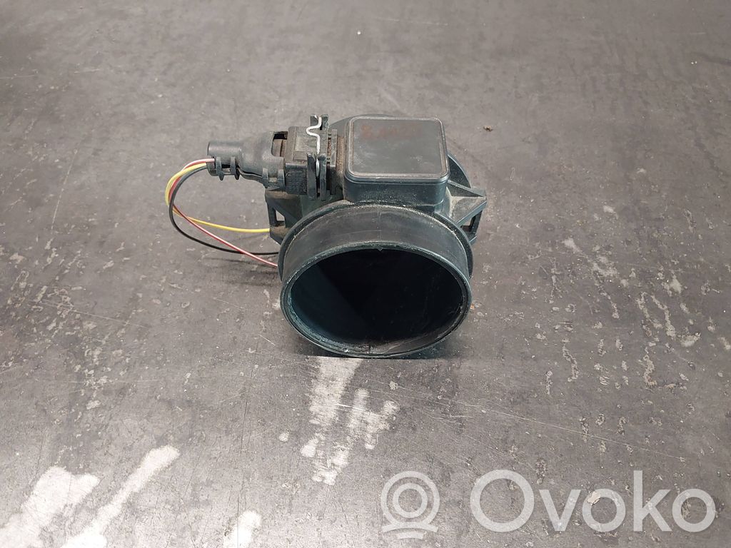 BMW 5 E39 Mass air flow meter 