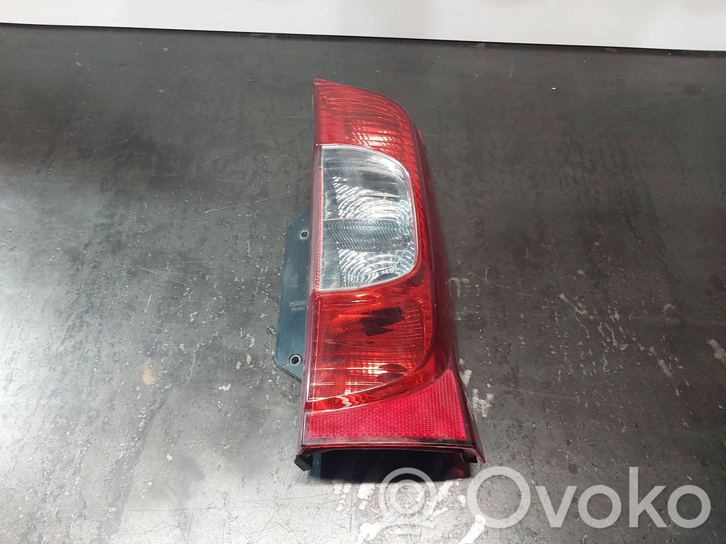 Fiat Fiorino Aizmugurējais lukturis virsbūvē 