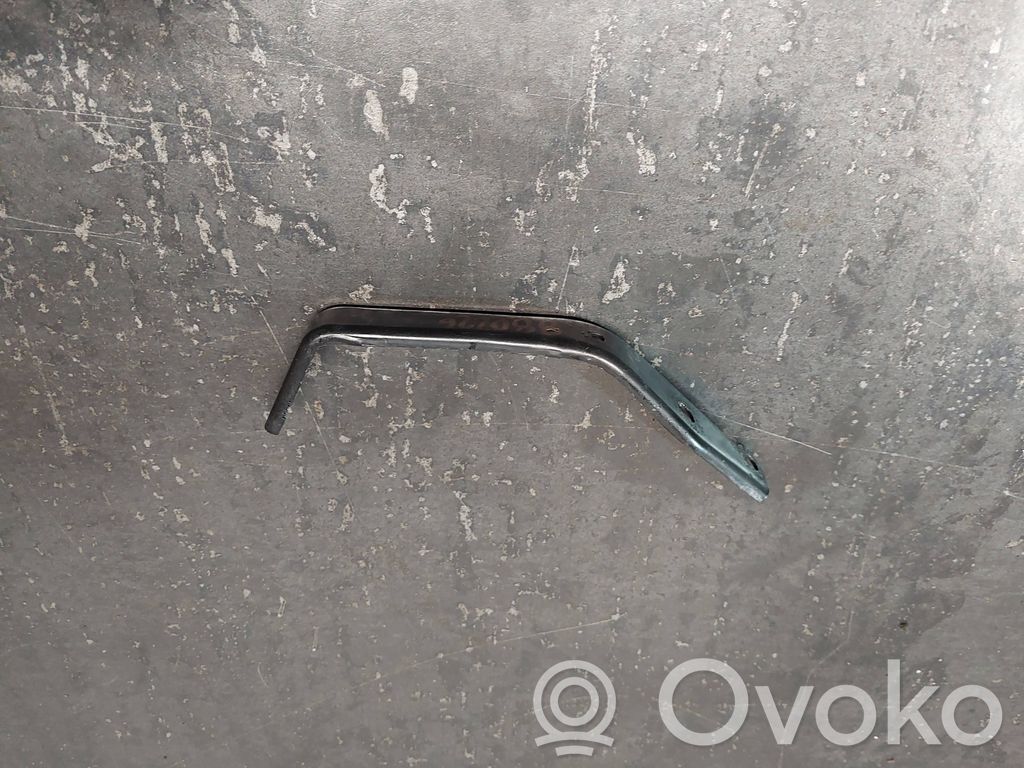 Audi A4 S4 B6 8E 8H Łapa / Mocowanie silnika 