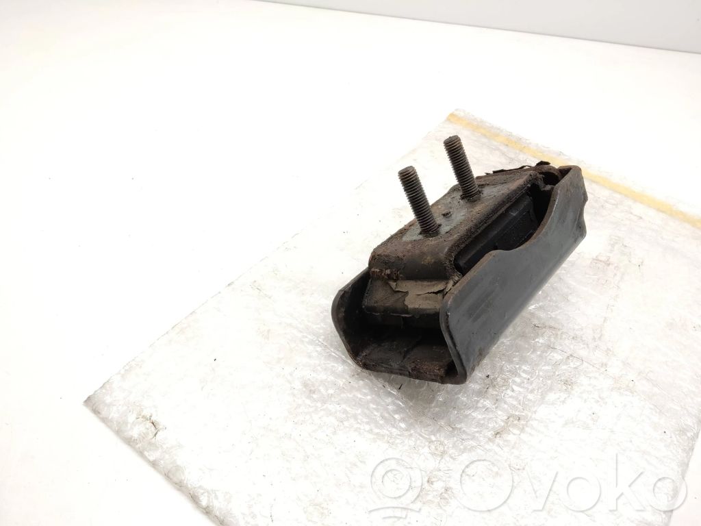 Engine mount bracket   7421005S1