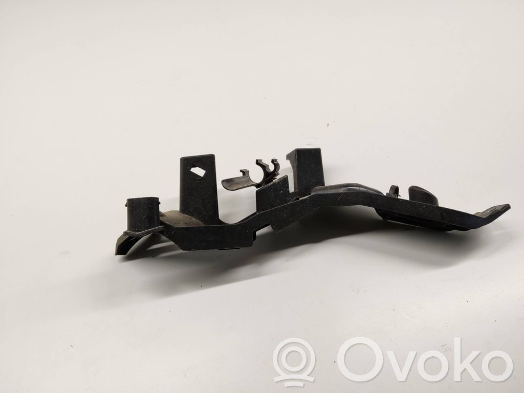 Volvo V60 Cits aizmugures šasijas elements 