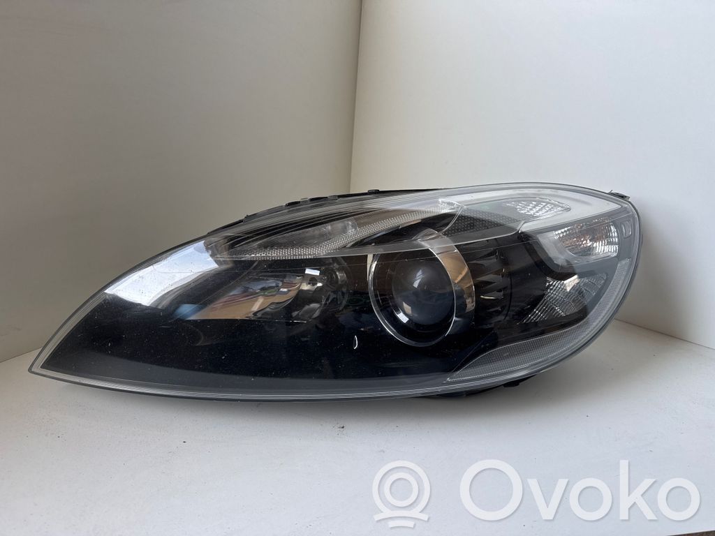 Volvo XC40 Scheinwerfer 