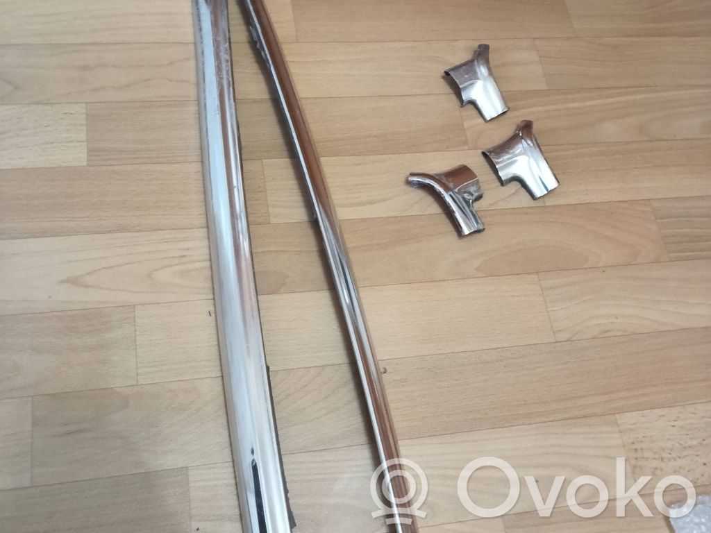 Windshield trim