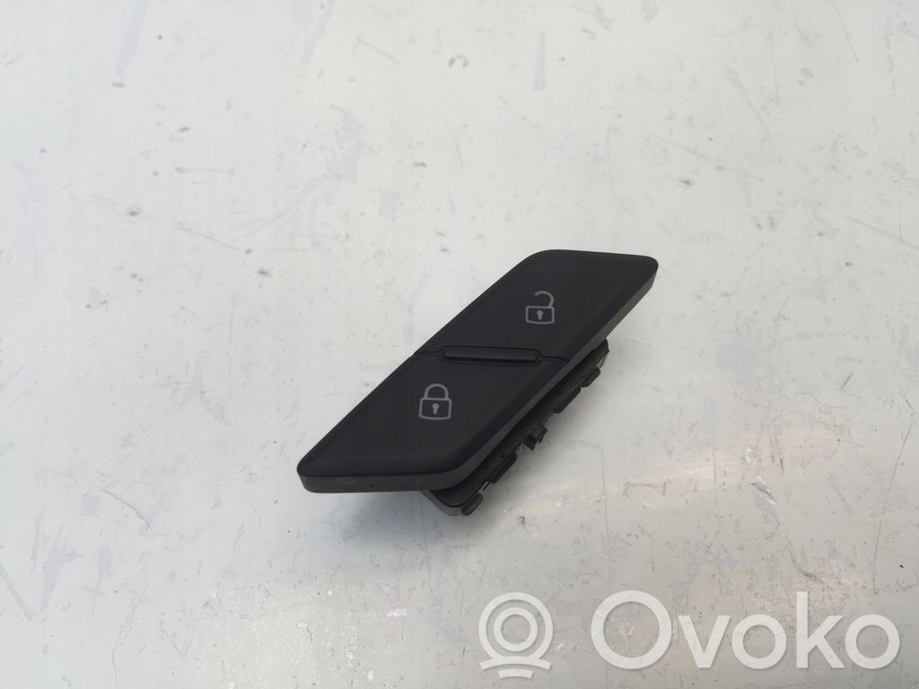 Audi A1 Central locking switch button 