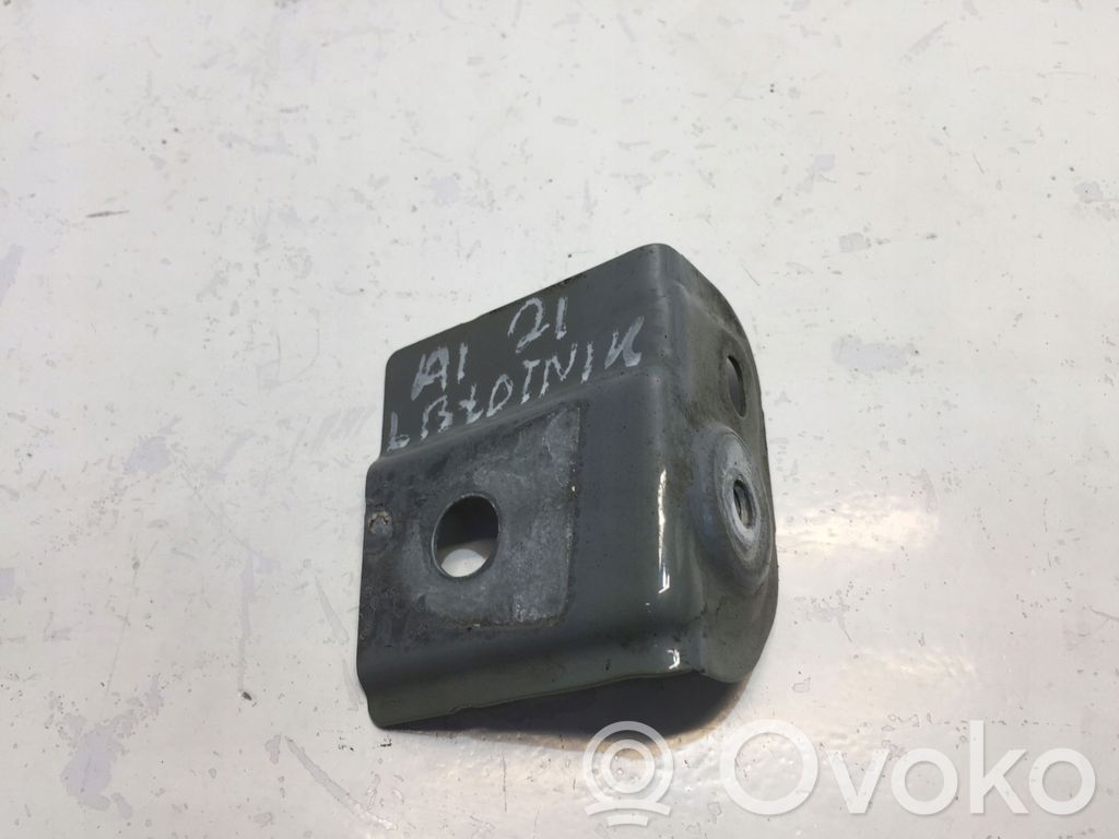 Audi A1 Laikiklis sparno 