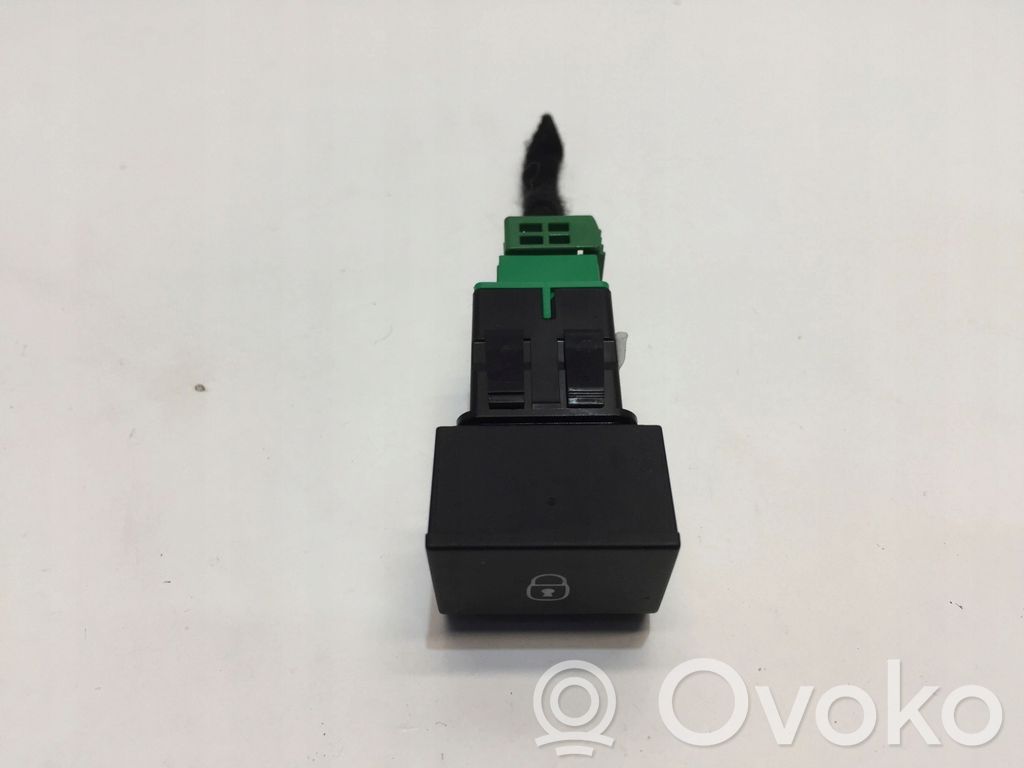 Citroen C4 III e-C4 Central locking switch button 