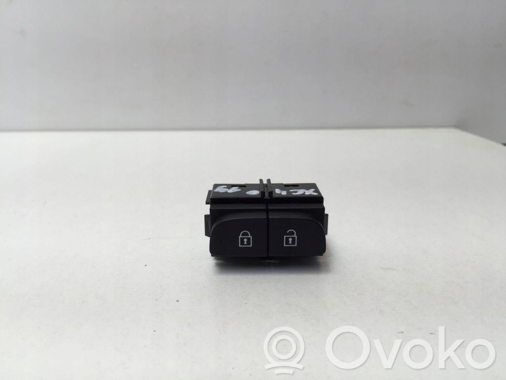 Central locking switch button   31456156