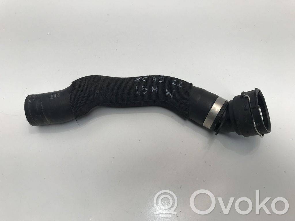 Volvo XC40 Engine coolant pipe/hose 