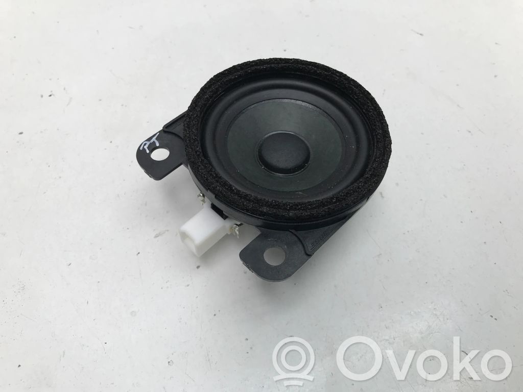 Mazda CX-60 Altavoz de la puerta trasera 