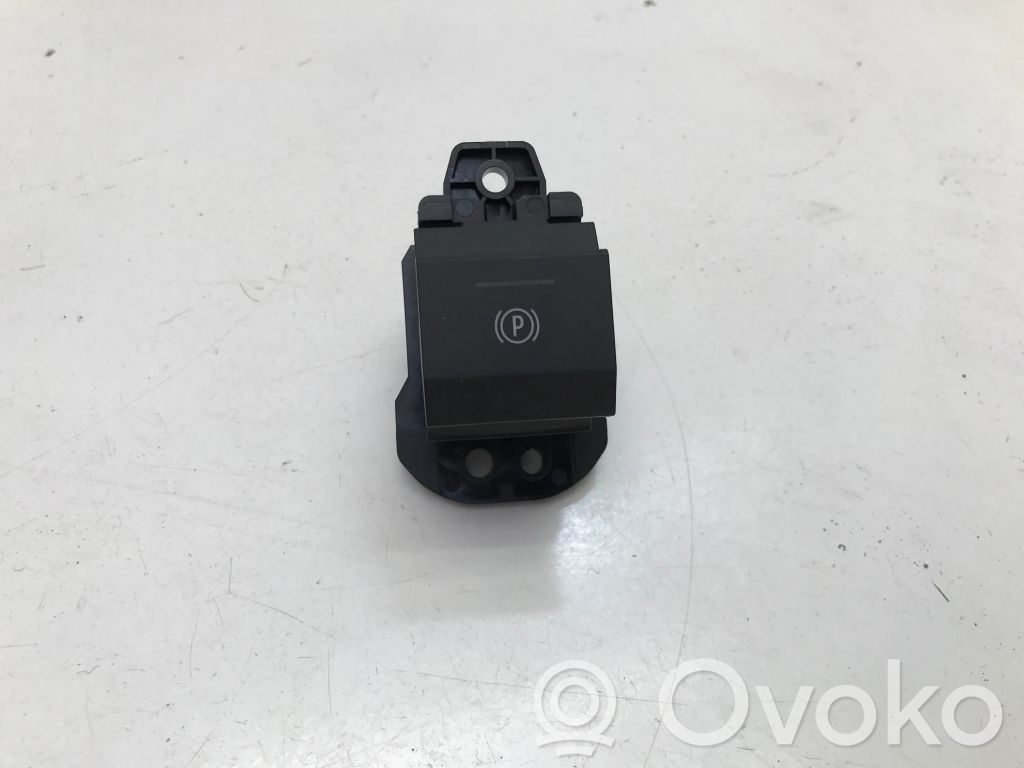 Renault Megane E-Tech Bouton frein à main stationnement 