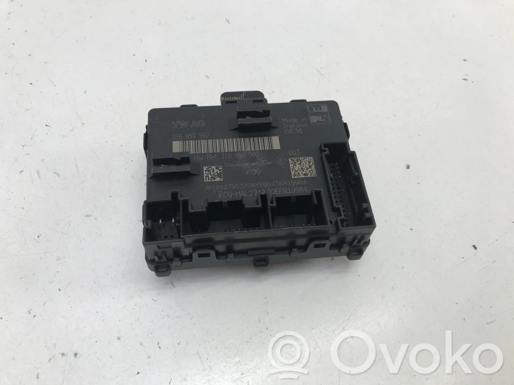 Skoda Enyaq iV Door control unit/module 