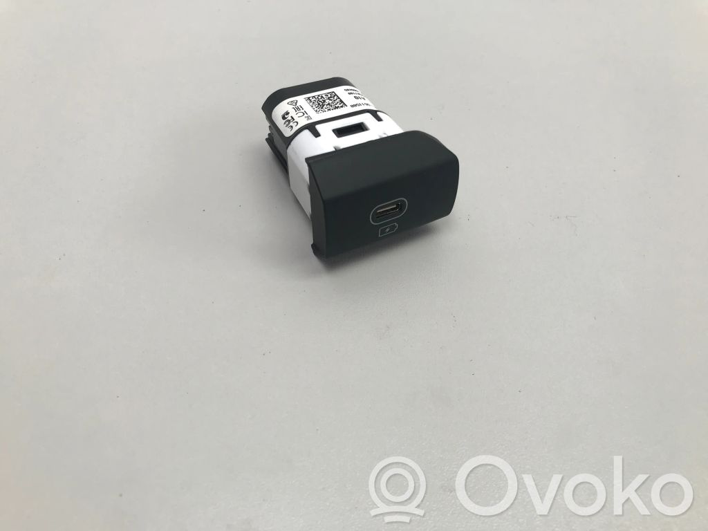 KIA Niro USB socket connector 