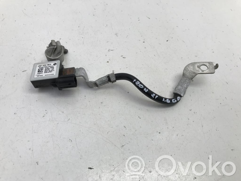 Hyundai i20 (BC3 BI3) Minus / Klema / Przewód akumulatora 