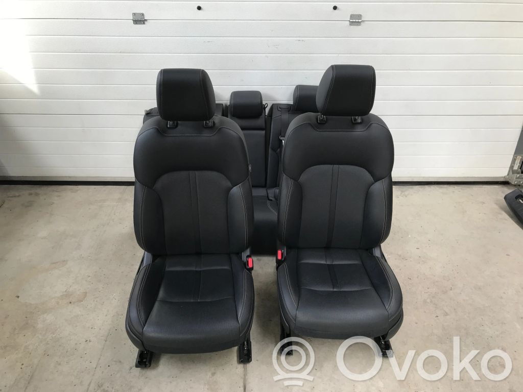 Seat set