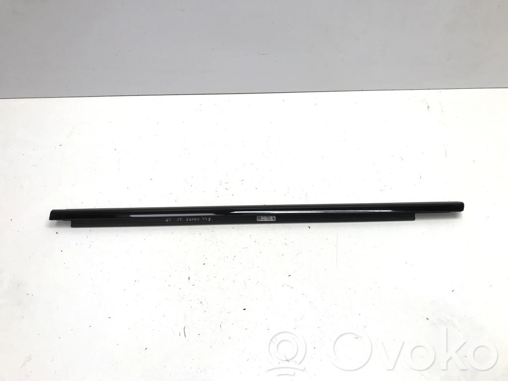 BMW 2 F44 Listwa / Uszczelka szyby drzwi przednich 