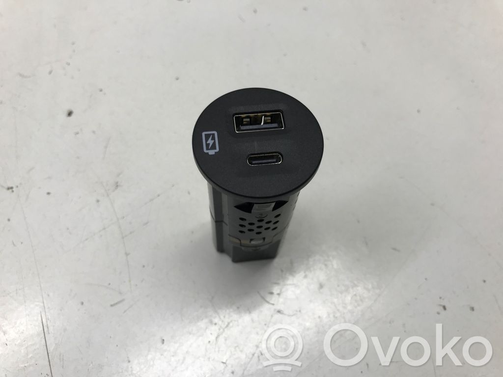Ford Mustang Mach-E Enchufe conector USB 
