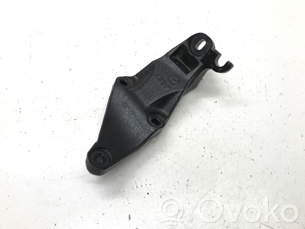 Mazda CX-60 Engine mounting bracket 