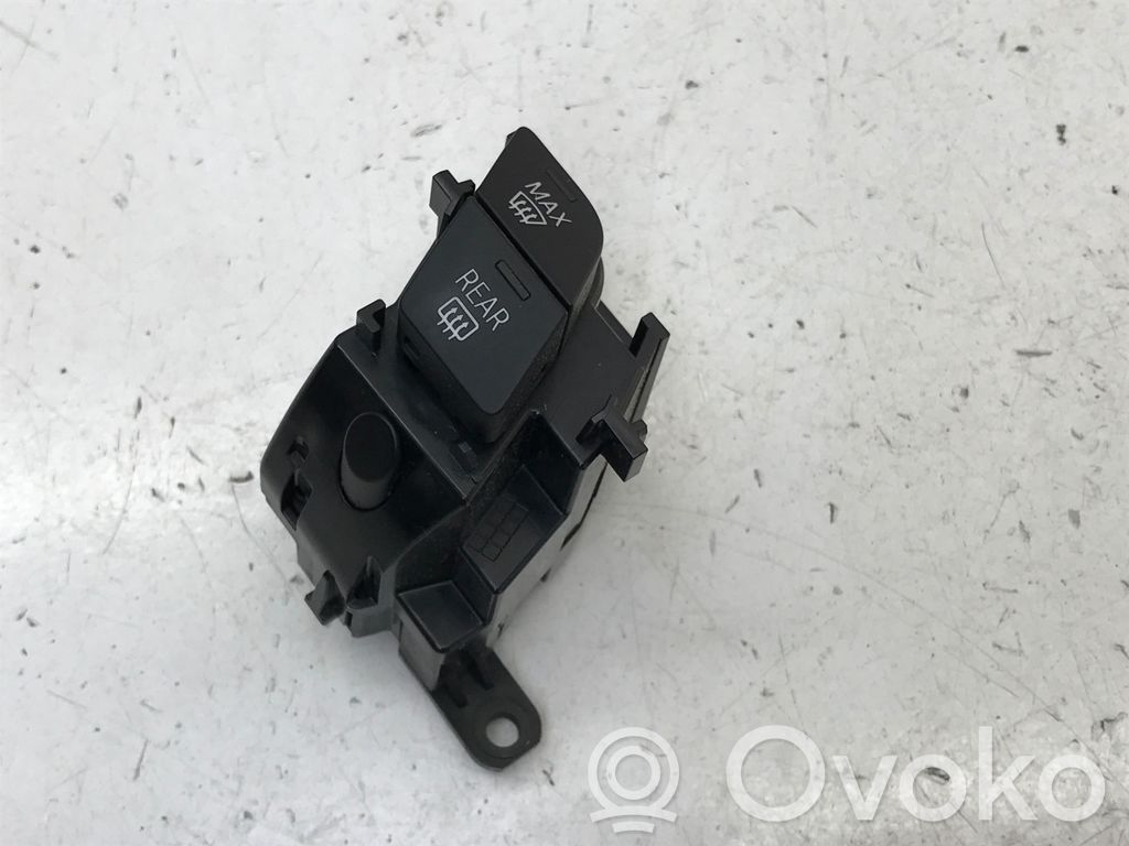 BMW 2 Active Tourer U06 Air circulation switch 