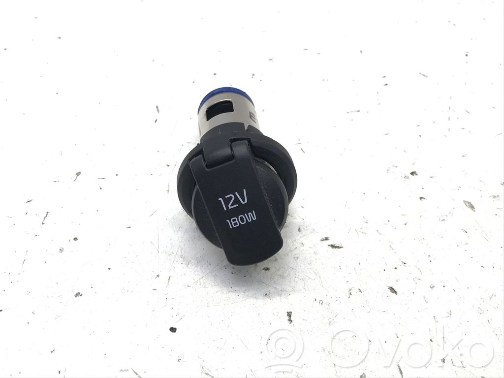 12 V ligzda (priekšā)   3HB