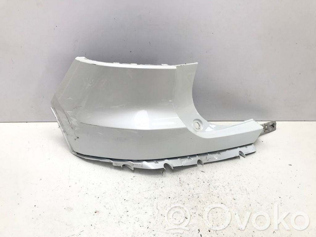 Volvo XC40 Moldura de la esquina del parachoques trasero 