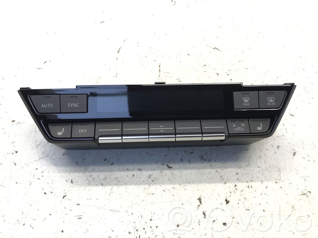 Audi Q4 e-tron Climate control unit 