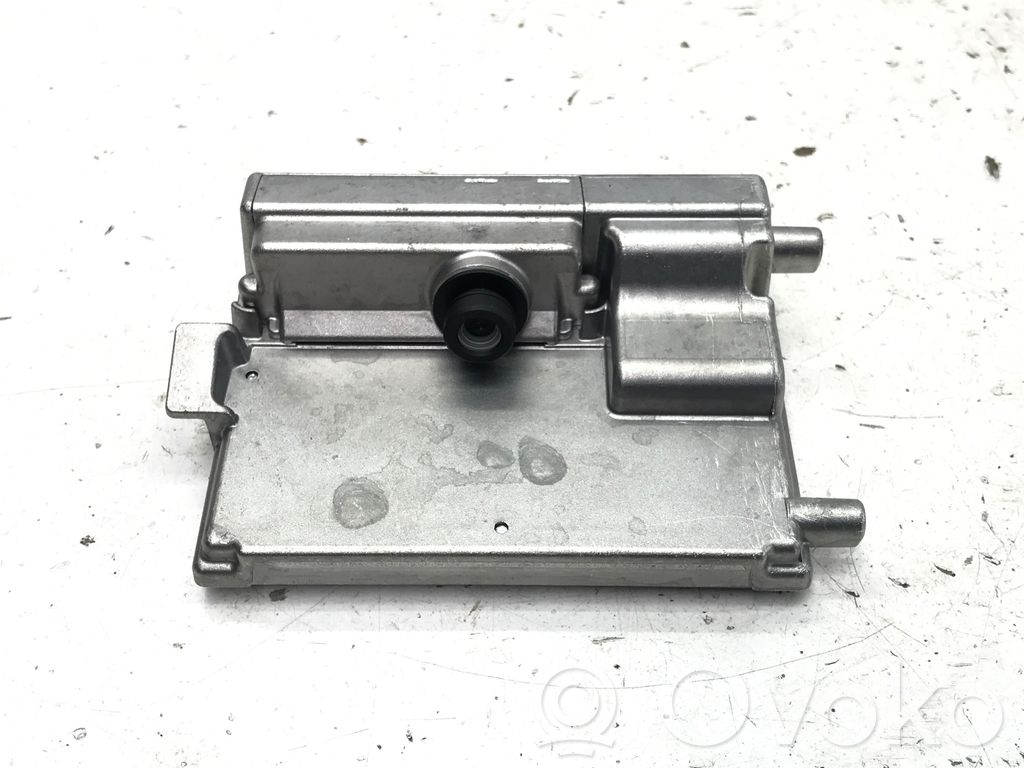 Audi Q4 e-tron Windshield/windscreen camera 