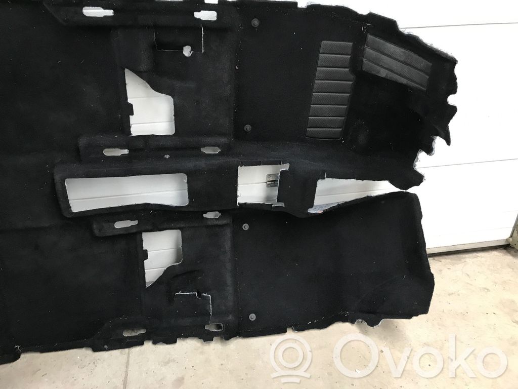 Alfombra interior   5LB863021B