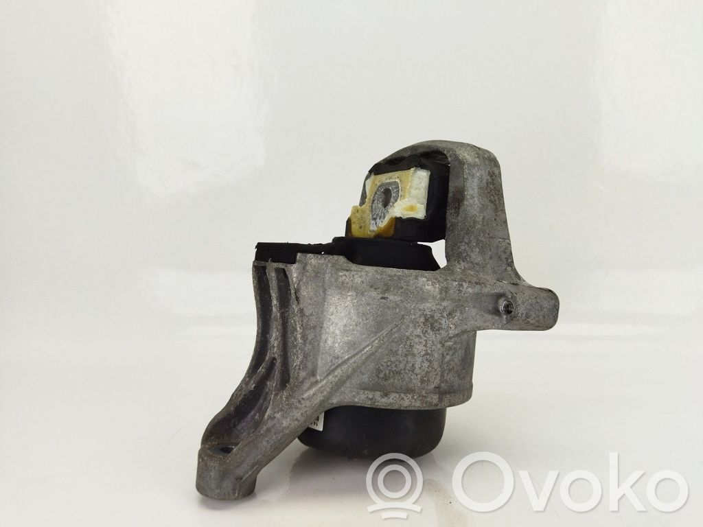 Audi A4 S4 B9 8W Engine mount bracket 