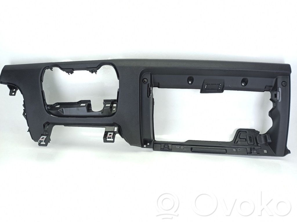 KIA Stonic Moldura inferior 