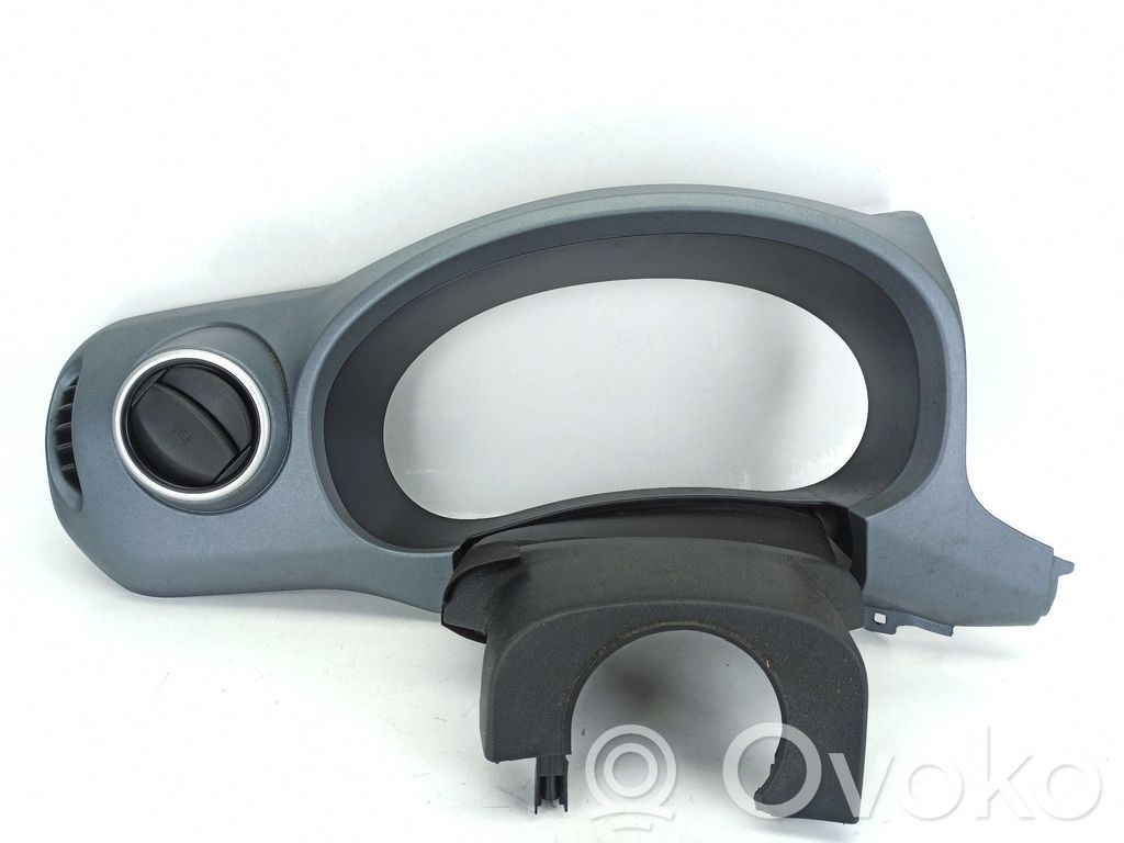 Peugeot Partner Bottom trim 