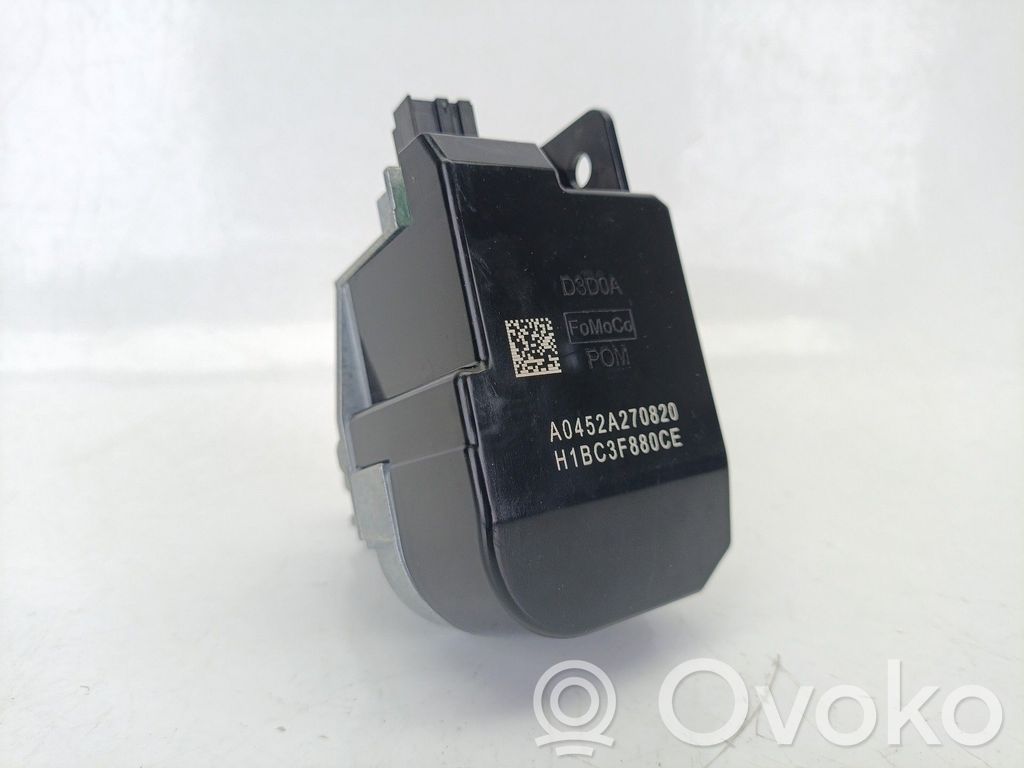 Užvedimo spynelė   H1BC3F880CE