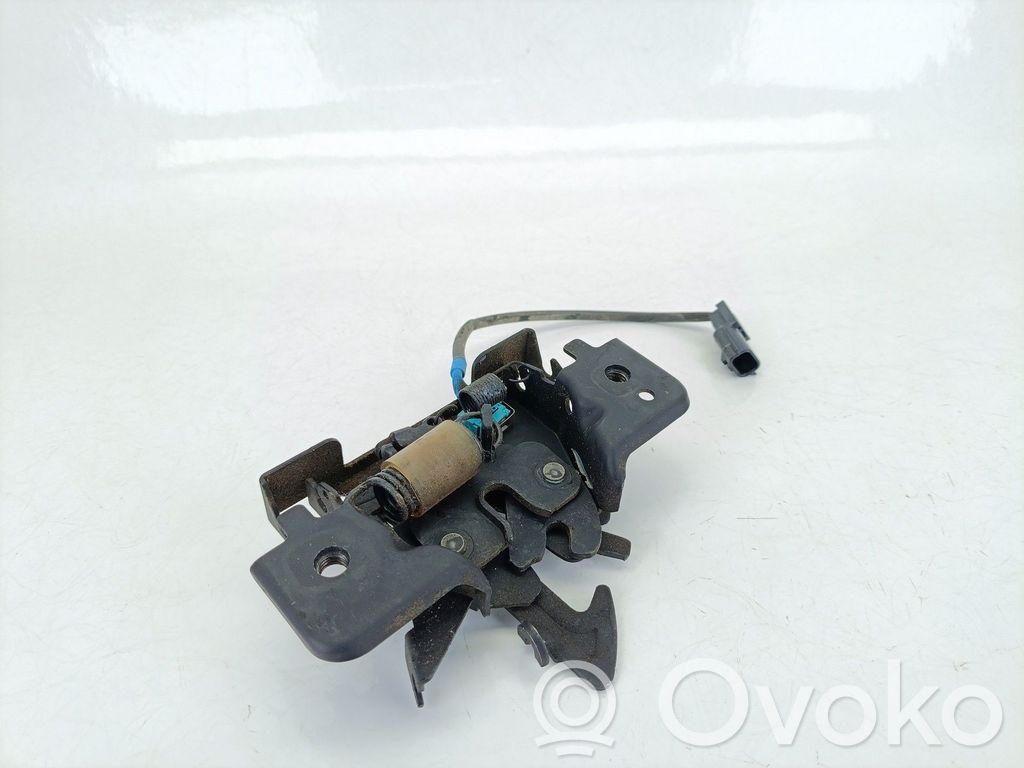 Renault Megane IV Tie down hook / loop 