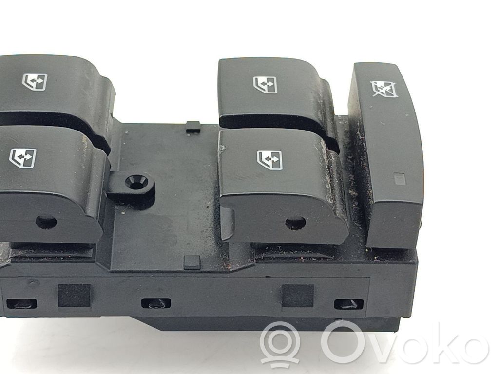 Electric window control switch   13305011