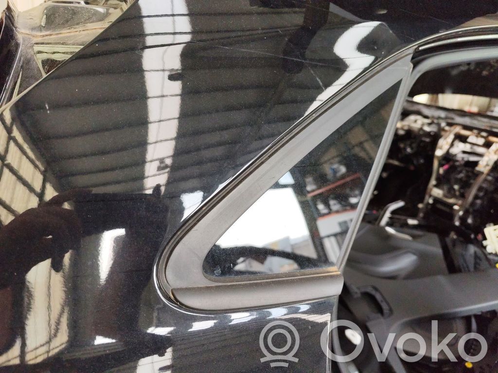 Ford Puma Front triangle window/glass 