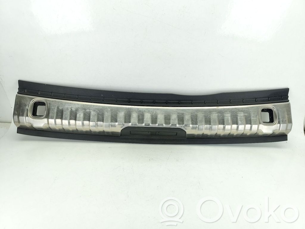 Peugeot 508 II Osłona tylnej klapy 