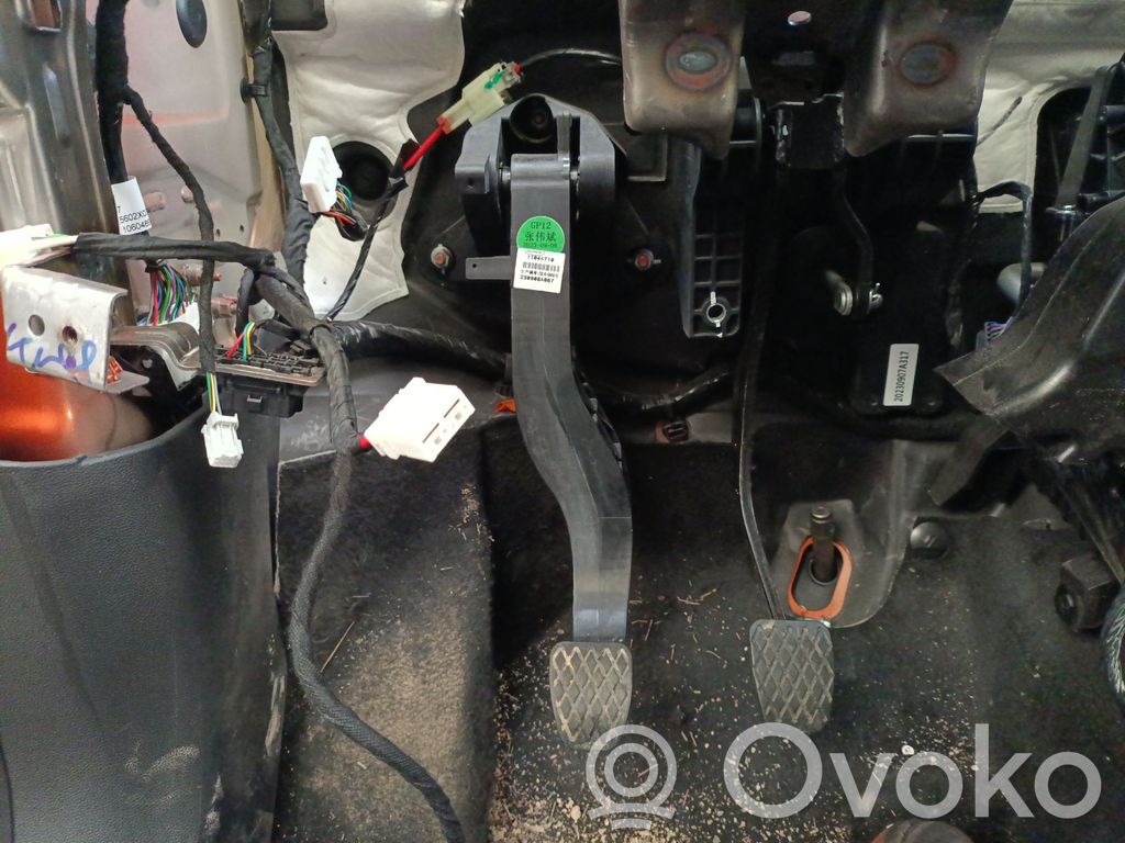 MG ZS Pedal de embrague 