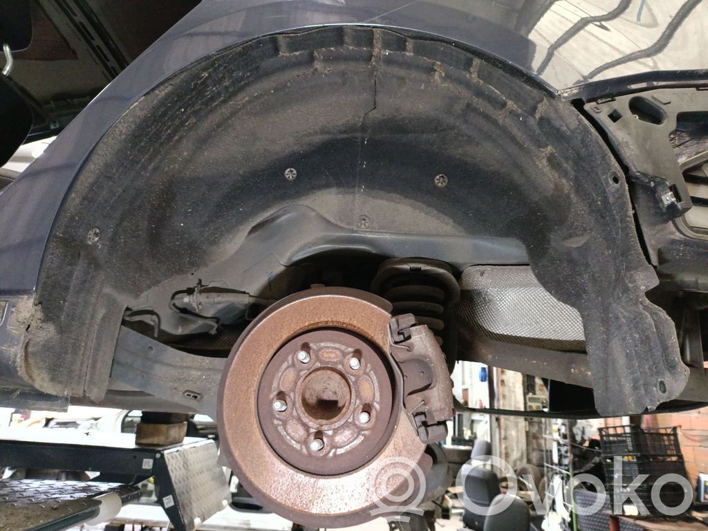 Ford Focus Задний подкрылок 