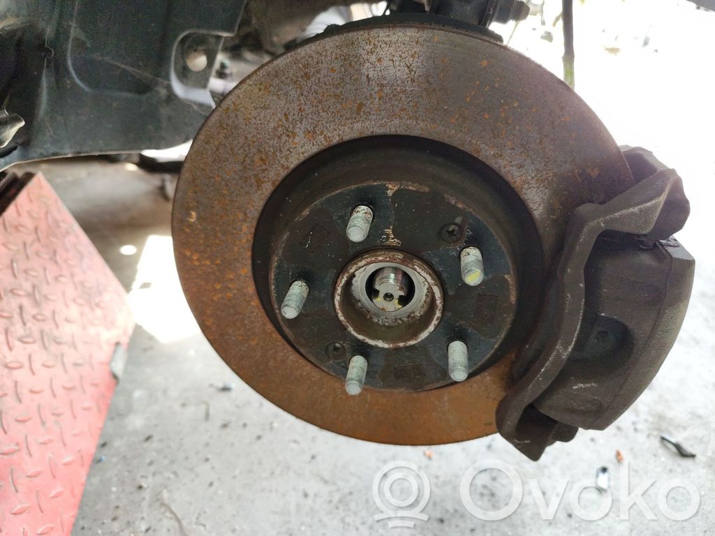 Hyundai Tucson TL Etujarrulevy 